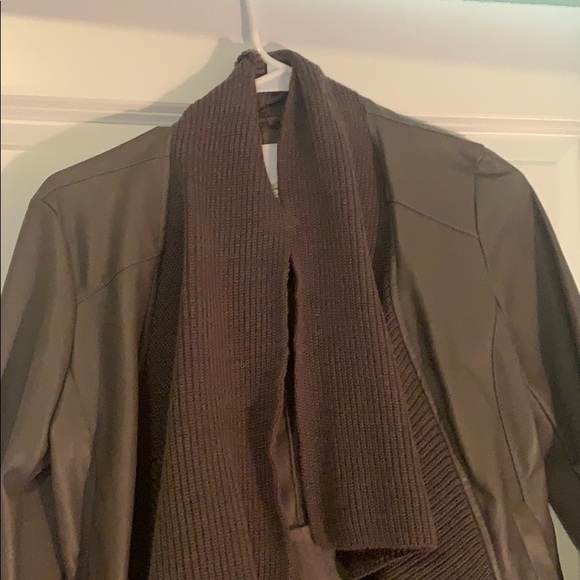 Jacket - Picture 3 of 5